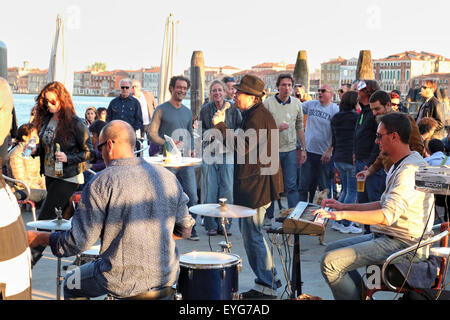 Chiosco bar caffetteria 'El' Chioschetto a Zattere Waterfront Foto Stock