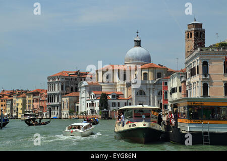 Canal Grande con la chiesa di San Geremia (chiesa di San Geremia), Venezia. Foto Stock