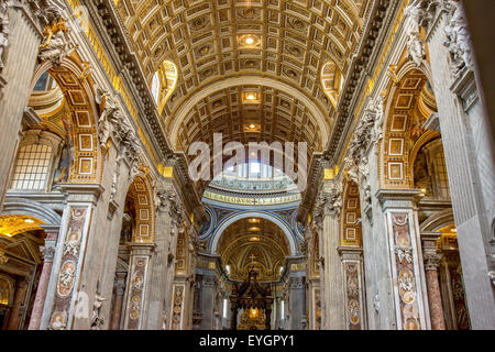 Piscina la Basilica di San Pietro Foto Stock