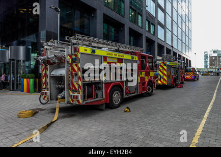 Dublino, Irlanda. 29 Luglio, 2015. Drill incendio a Google HQ in Barrow Street a Dublino il dock di silicio è stato portato questo pomeriggio da Dublino vigili del fuoco incidente unità di comando Scania P230 © Velar concedere/ZUMA filo/Alamy Live News Foto Stock