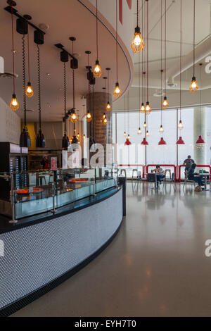 Vista nella pizza bistro del nido student union building a UBC a Vancouver in Canada Foto Stock