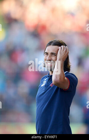 Mainz, Germania. 29 Luglio, 2015. Mainz allenatore Martin Schmidt reagisce durante il soccer test match 1 FSV Mainz 05 vs Lazio Roma in Mainz, Germania, 29 luglio 2015. Foto: Fredrik von Erichsen/dpa/Alamy Live News Foto Stock