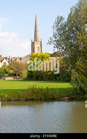 Chiesa di San Lorenzo, Lechlade sul Tamigi, Gloucestershire, England, Regno Unito Foto Stock