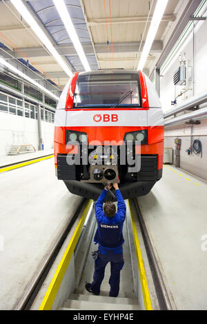 Krefeld, Germania, Desiro CityJet la Siemens rail impianto auto Foto Stock