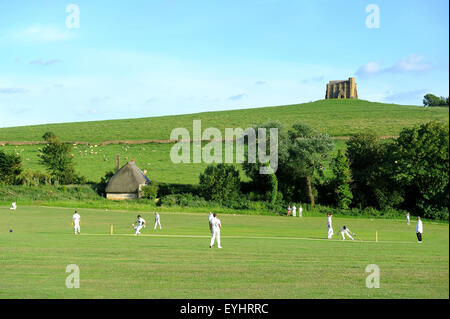 Partita di cricket, villaggio partita di cricket a Abbotsbury, Dorset, Gran Bretagna, Regno Unito Foto Stock