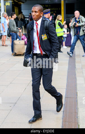 Ashley giovani arriva con il Manchester United squadra dopo la loro pre-stagione tour degli Stati Uniti. Foto Stock