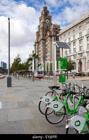 Citybike, Liverpool ciclo del regime di noleggio, ha un'offerta speciale per gli studenti per aiutarvi ad andare da A a B in città. Foto Stock