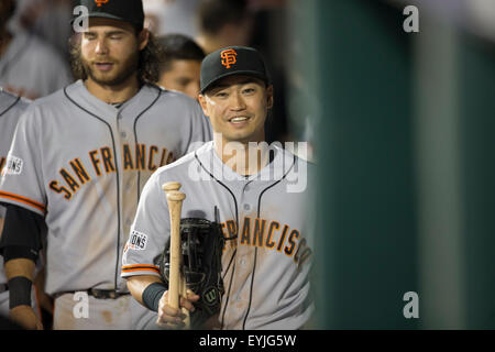 Flushing, New York, Stati Uniti d'America. Decimo Giugno, 2015. Norichika Aoki (Giganti) MLB : Nori Aoki del San Francisco Giants durante il Major League Baseball gioco contro i New York Mets al Citi Field di Flushing, New York, Stati Uniti . © Thomas Anderson/AFLO/Alamy Live News Foto Stock