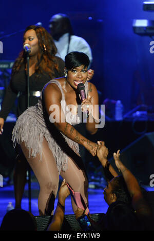 Philadelphia, Pennsylvania, USA. 31 Luglio, 2015. Premiato il cantante-cantautore, attrice e autore, fantasia, effettuando in corrispondenza dell centro musicale "l'essenza del divertimento" Concerto estivo serie 2015 © Ricky Fitchett/ZUMA filo/Alamy Live News Foto Stock