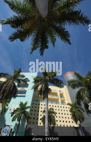 Stile ART DECO BUILDING WASHINGTON AVENUE SOUTH BEACH MIAMI BEACH FLORIDA USA Foto Stock