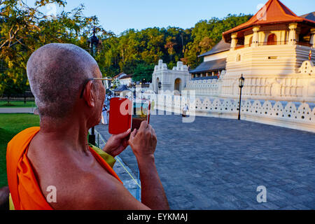 Sri Lanka, Ceylon, Nord provincia centrale, Kandy, Patrimonio Mondiale UNESCO Città, dente del tempio Foto Stock