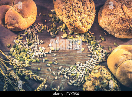 In stile retrò foto di assortimento delle polpettine di pane e panini Foto Stock