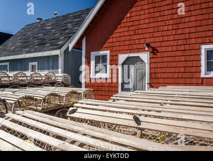 Le trappole a base di aragosta e pesca capannoni nel nord Rustico Harbour, Prince Edward Island, Canada Foto Stock