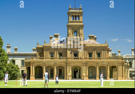 Il Cricket sui prati del Mansion, Werribee, Victoria Foto Stock