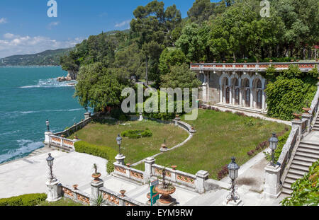 Schloss Miramare bei Triest Foto Stock