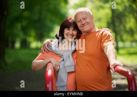 I cittadini anziani, sport, palestra all'aperto, strumento di formazione, Foto Stock