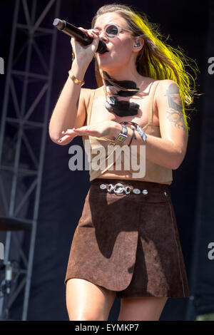 Chicago, Illinois, Stati Uniti d'America. 31 Luglio, 2015. Il cantante TOVE LO suona dal vivo in Grant Park a Lollapalooza Music Festival di Chicago, Illinois © Daniel DeSlover/ZUMA filo/Alamy Live News Foto Stock