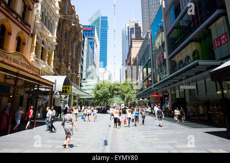 Sydney, Australia - Feb 8 - The Strand Arcade nel mezzo di una giornata intensa in Sydney CBD, il prossimo 8 Febbraio, 2015. Foto Stock