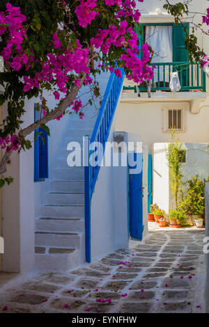 Le strade di Mykonos città sull'isola greca di Mykonos. Foto Stock