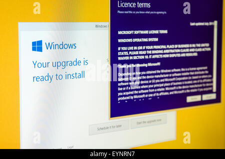 01 ago 2015 - Milioni di utenti di PC in tutto il mondo sono state installando Windows 10 come parte di un upgrade gratuito da Windows 7, 8 e 8.1. Foto Stock