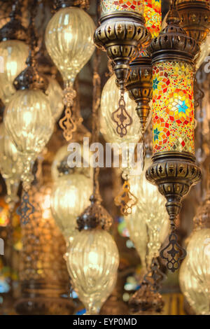 Mosaico lampade ottomano dal Grand Bazaar Foto Stock