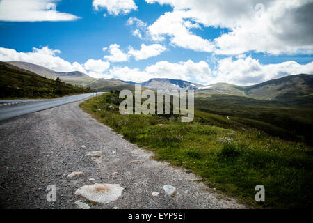 Una vista dei Monti Cairngorm in Cairngorm National Park, Scotland Regno Unito Foto Stock