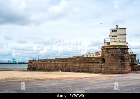 Fort Pesce persico Rock a New Brighton il Merseyside, England, Regno Unito Foto Stock