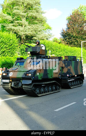 Xiv Luglio Parade di Bourges, Francia Foto Stock