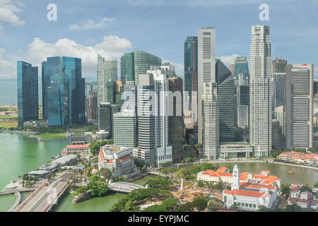 Lo skyline di Singapore. Singapore dal quartiere degli affari. Foto Stock