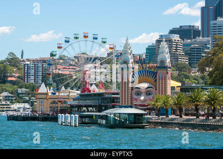 Il Luna Park parco divertimenti e passeggiate in Milsons Point su Sydney della North Shore inferiore,Nuovo Galles del Sud, Australia Foto Stock