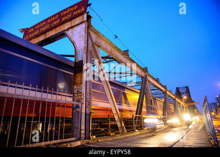 Long Bien Bridge, Hanoi, Vietnam. Foto Stock