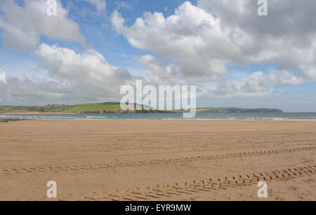 La spiaggia tra Bigbury sul mare e Burgh isola sulla costa sud del Devon, Inghilterra, Regno Unito Foto Stock