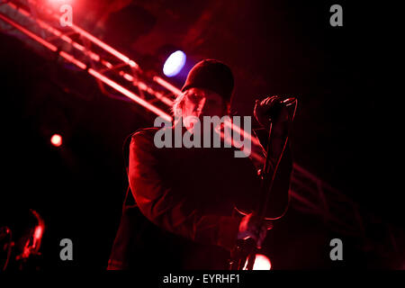 Penrith, Cumbria, Regno Unito. Il 2 agosto 2015. Mark Lanegan band suona dal vivo sul richiamo di un palco a Kendal chiamando 2015. Credito: Simon Newbury/Alamy Live News Foto Stock