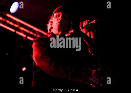 Penrith, Cumbria, Regno Unito. Il 2 agosto 2015. Mark Lanegan band suona dal vivo sul richiamo di un palco a Kendal chiamando 2015. Credito: Simon Newbury/Alamy Live News Foto Stock