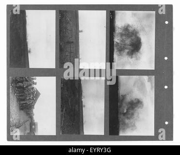 Un'immagine tratta da "Canadian Official War Photographs volume 2", raffigurante scene della collezione di memoriali di guerra del Canada, che documenta l'impatto della guerra. Foto Stock