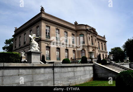 Newport, Rhode Island: Elms, costruito nel 1901 come residenza estiva per il carbone baron Edward Julius Berwind Foto Stock