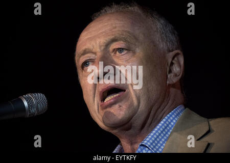 Londra, Regno Unito. Il 3 agosto, 2015. Ex sindaco di Londra Ken Livingstone, parla al centro di Camden rally a Londra nel supporto di Jeremy Corbyn Credito: Guy Corbishley/Alamy Live News Foto Stock