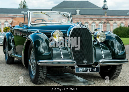 Schwetzingen, Baden-Württemberg, Germania, Talbot 41 QT, modello 1937, Classic-Gala, Concours d'Elégance nel castello barocco di motivi Foto Stock