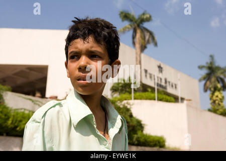 Slumdog Millionaire Anno : 2008 UK / India Direttore : Danny Boyle Tanay Chheda Oscar best motion picture 2009 Foto Stock