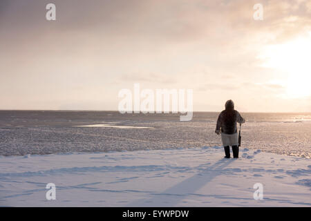 Una delle ultime Inughuit cacciatori di sussistenza, Naimanngitsoq Kristiansen, Groenlandia, Danimarca Foto Stock