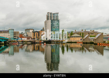 Titanic Quarter a Belfast attirando turisti da tutto il mondo Foto Stock