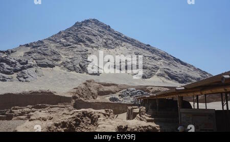 Huaca de la Luna complesso archeologico, vicino a Trujillo, La Libertad Provincia, Perù Foto Stock