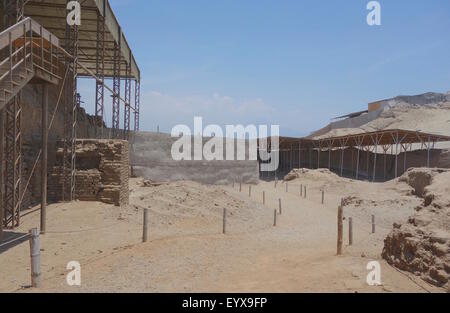 Huaca de la Luna complesso archeologico, vicino a Trujillo, La Libertad Provincia, Perù Foto Stock