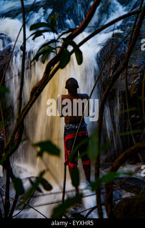 Nella giungla del Suriname con il Raleigh cade Foto Stock