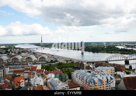 Vista dal campanile della chiesa di San Pietro sulla città vecchia di Riga , Lettonia, Riga Foto Stock