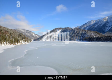 Congelati serbatoio Sylvenstein, in Germania, in Baviera, Alta Baviera, Baviera superiore Foto Stock