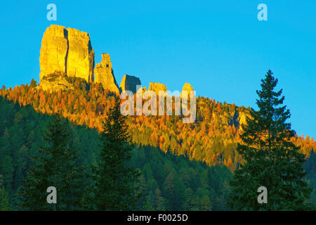 Le Cinque Torri al mattino, Italia, Alto Adige, Dolomiti Foto Stock