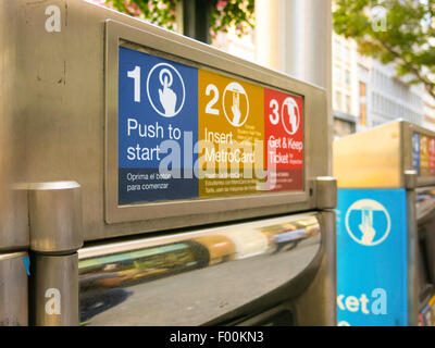 Selezionare Servizio Bus Station, NYC Foto Stock