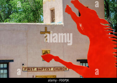 Spagnolo in stile Revival prima chiesa battista. Taos. Nuovo Messico. Stati Uniti d'America Foto Stock