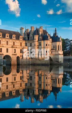 Prime luci del mattino sul Chateau de Chenonceau, Indre-et-Loire, centro, Francia Foto Stock